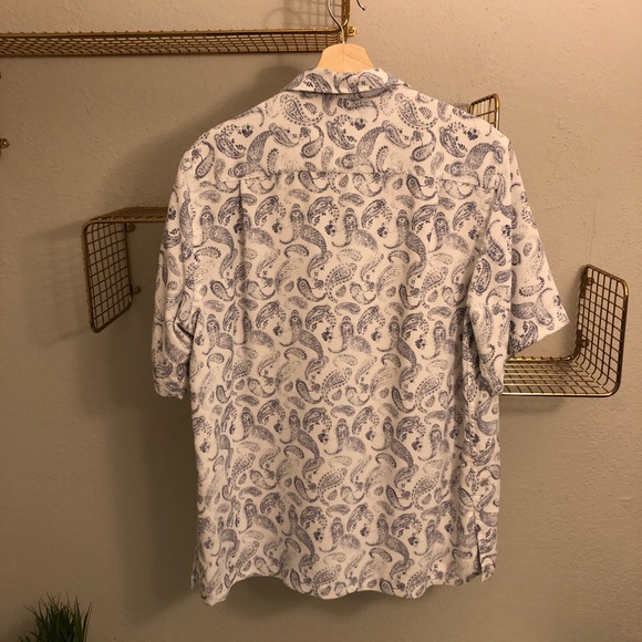 ROUNDTREE & YORKE Collared Shirt - Picture 2 of 5